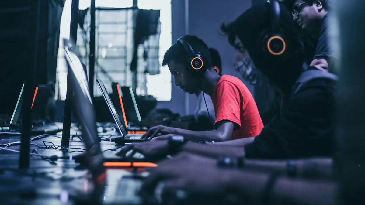 Cặp BLV eSports Đình Đám Việt Nam Lần Đầu Hé Lộ Mối Quan Hệ Ngoài Đời Sau Nhiều Năm Sát Cánh
